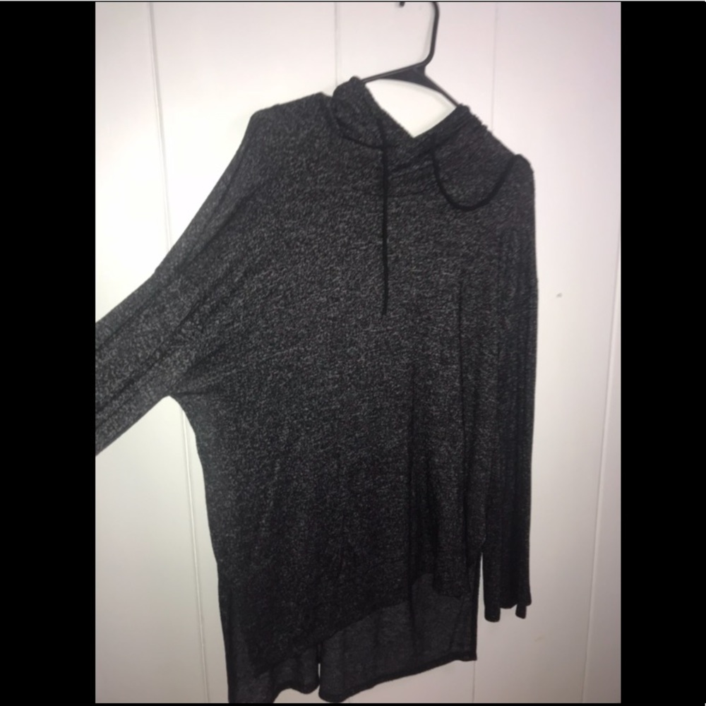 Thin sweatshirt